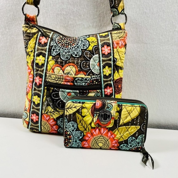 Vera Bradley Hipster Crossbody Bag in Flower Shower Retired Print Colorful - Picture 1 of 16